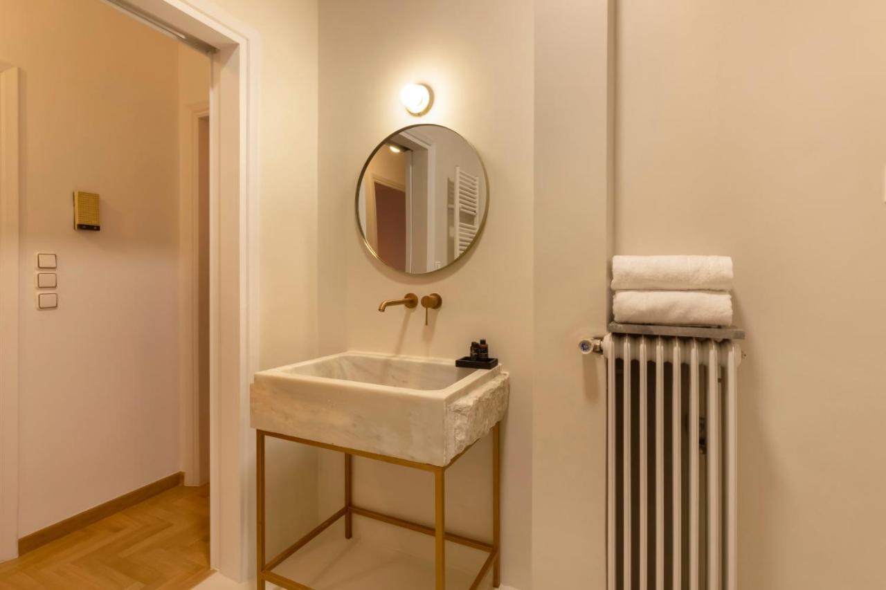 A Truly Wow Experience For Every Guest. The Place Атина Екстериор снимка