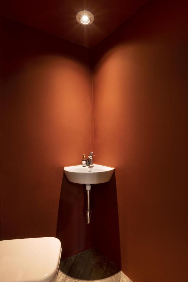 A Truly Wow Experience For Every Guest. The Place Атина Екстериор снимка